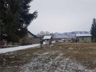 3110 2nd St SE, East Wenatchee, WA 98802 - photo 2