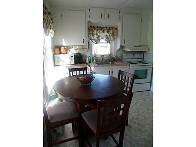 17 Victory St unit 1ST FLOOR, Cranston, RI 02910 - photo 7