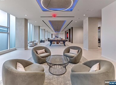 2100 N Central Rd unit 1125A, Fort Lee, NJ 07024 - photo 5