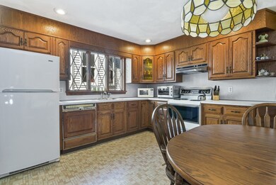 111 Locust St unit 3, Winthrop, MA 02152 - photo 4