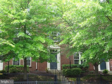 2207 Potomac Club Pkwy unit 23, Woodbridge, VA 22191 - photo 2