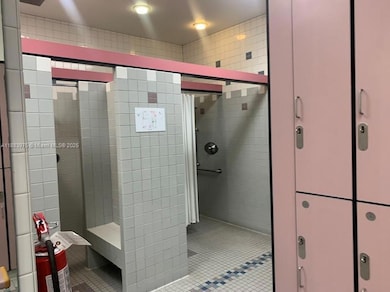 Ivanhoe West At Century Village unit 310G, Pembroke Pines, FL 33027 - photo 4