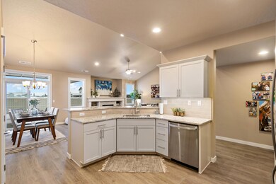 Umpqua - Kitchen