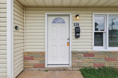 220 Transit St, Saint Charles, MO 63301 - photo 5