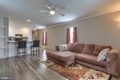 1300 E Kercher Ave unit 32, Myerstown, PA 17067 - photo 5