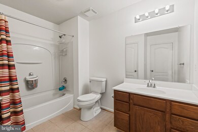 11101 Wortham Crest Cir unit 29, Manassas, VA 20109 - photo 6