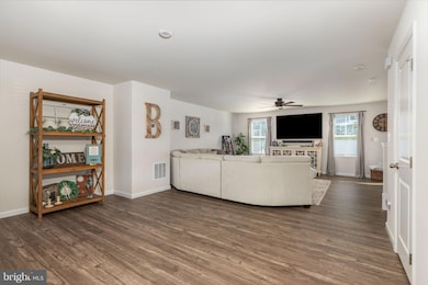 2145 Mourning Dove Dr, Locust Grove, VA 22508 - photo 4