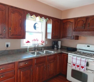 9228 O Day Dr, Highland, IN 46322 - photo 6