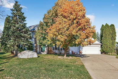 2076 Wallingford Cir, Woodbury, MN 55125 - photo 3