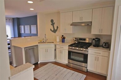 70 Houston Ave, Newport, RI 02840 - photo 4