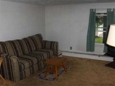 46 Davis St, Turners Falls, MA 01376 - photo 6