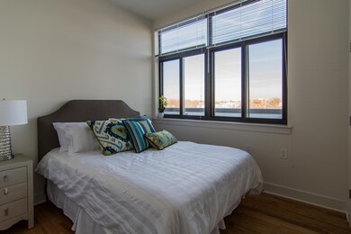 136 Oakland Ave unit 5P, Jersey City, NJ 07306 - photo 4