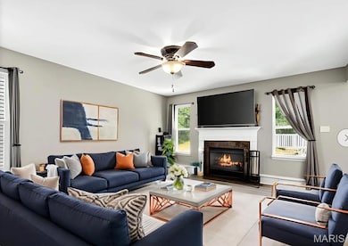 VIRTUALLY STAGED - Modern