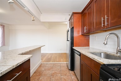 150-40 71 71 unit 4G, Flushing, NY 11367 - photo 4
