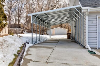 1101 15th St, West Des Moines, IA 50265 - photo 2