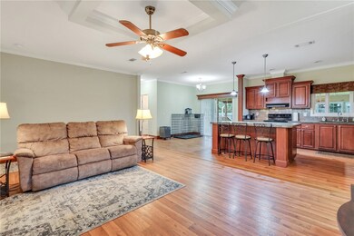 Living room /  Kitchen Dining area
