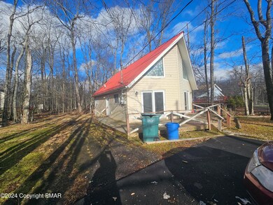 1392 Maywood Dr, Tobyhanna, PA 18466 - photo 2