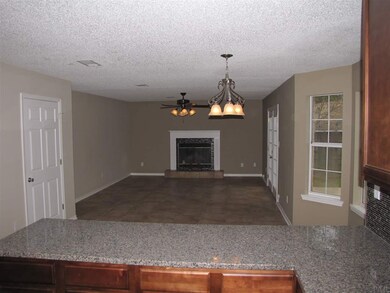 2414 Ursula Ln, Pensacola, FL 32526 - photo 7