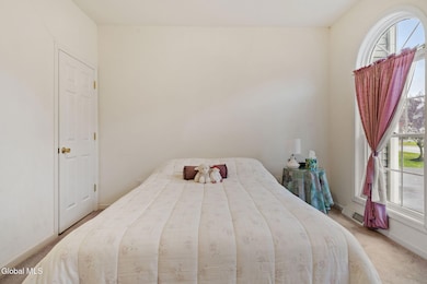 321 Saint Ann Dr, Schenectady, NY 12309 - photo 5