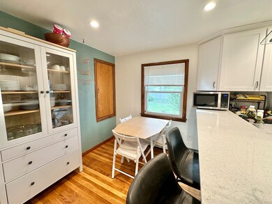 3 Vadnais St, Easthampton, MA 01027 - photo 7