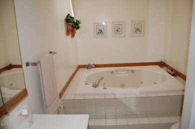 140 Rodeo Dr, Lords Valley, PA 18428 - photo 7