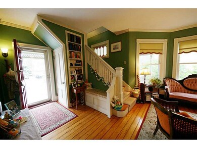 91 Alger Ave, Providence, RI 02907 - photo 4