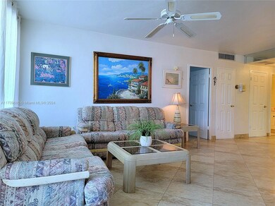 Hollywood Towers unit 303, Hollywood, FL 33019 - photo 4