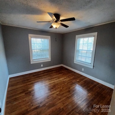 1514 Lisbon Ln, Charlotte, NC 28269 - photo 4