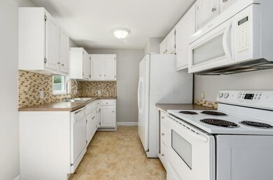 629 E Jeffrey Place, Columbus, OH 43214 - photo 5