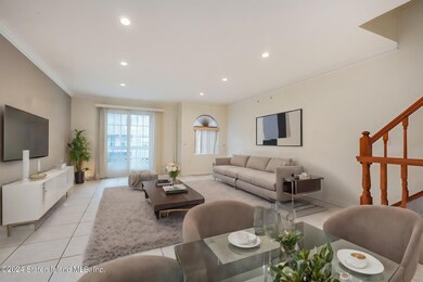 67 Country Dr E unit 56, Staten Island, NY 10314 - photo 4