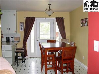 1109 Glendale Rd, McPherson, KS 67460 - photo 3