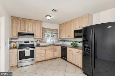 43 Blueberry Ln, Willingboro, NJ 08046 - photo 6