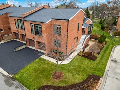 2S719 Williamsburg Ct unit 45, Oak Brook, IL 60523 - photo 2