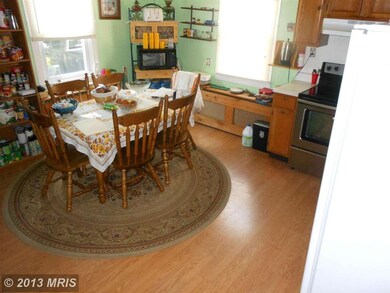 2726 Arbutus Ave, Halethorpe, MD 21227 - photo 3