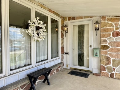 Covered Porch!