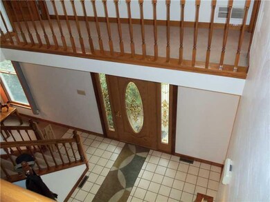 Entry/Foyer.