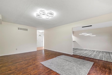 221 Braeshire Dr unit B, Ballwin, MO 63021 - photo 7