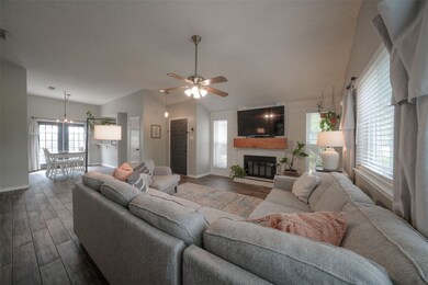 15903 Oak Mountain Dr, Houston, TX 77095 - photo 4