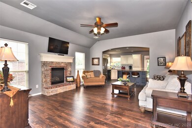 2325 W Quinton St, Broken Arrow, OK 74011 - photo 4