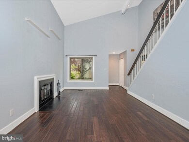 9406 Gentle Cir, Montgomery Village, MD 20886 - photo 6
