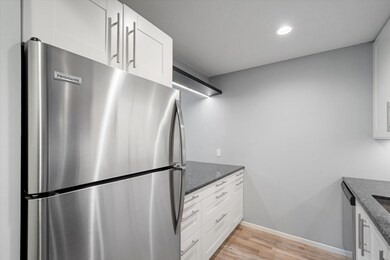 35 Nathan Ln N unit 224, Plymouth, MN 55441 - photo 7