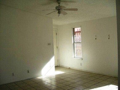 1070 Green Lilac Cir, El Paso, TX 79915 - photo 4