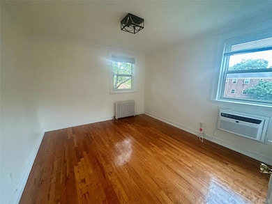 75-22 255th St unit 2, Glen Oaks, NY 11004 - photo 6