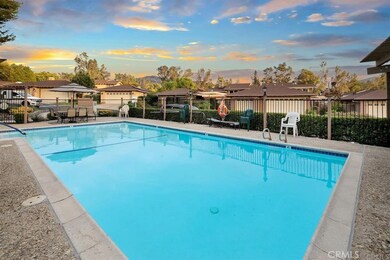 29887 Circle r Creek Ln, Escondido, CA 92026 - photo 2