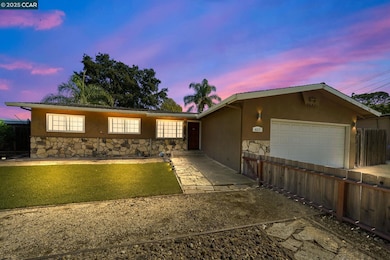 4317 Cowell Rd, Concord, CA 94518 - photo 3