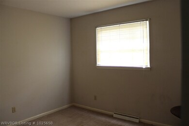 418 E Poplar Place, Sallisaw, OK 74955 - photo 7