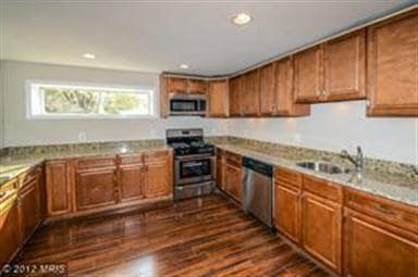 7020 Hastings Dr, Capitol Heights, MD 20743 - photo 7