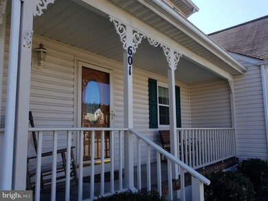 601 Fairmeade Ct, Linthicum Heights, MD 21090 - photo 2