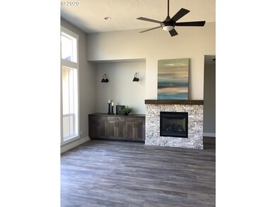 154 NW Canyon Creek Dr, McMinnville, OR 97128 - photo 6