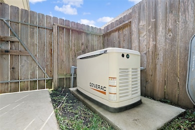 962 Oak Falls Dr, Willis, TX 77378 - photo 2